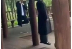 迎新凉亭吃瓜事件视频完整版,揭秘视频完整版背后的真相与争议