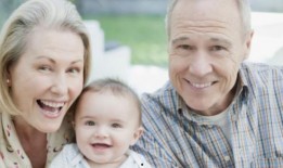 吃瓜爷爷奶奶吃瓜视频,揭秘热门视频背后的趣味人生