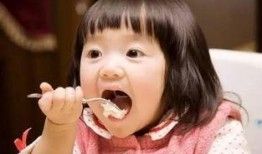 吃麻瓜的宝宝视频,萌娃美食瞬间回顾