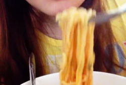 吃瓜主播吃美食直播视频,吃瓜主播带你领略美食盛宴